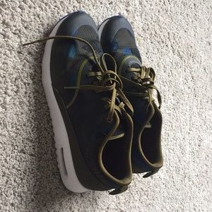 Very good and comfortable shoes